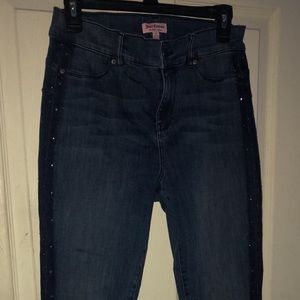 juicy couture jeans size two